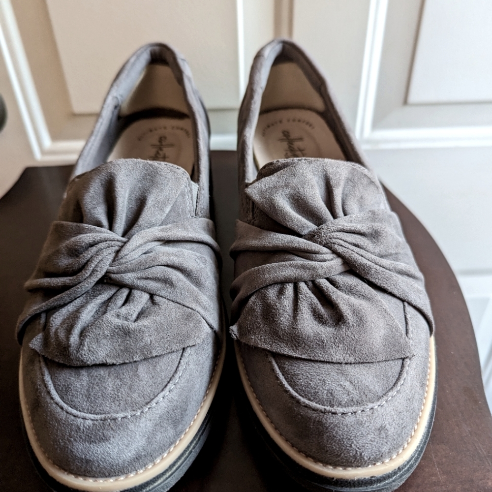 Women's shoes